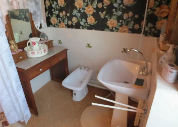 Paisible A La Roche Cercles